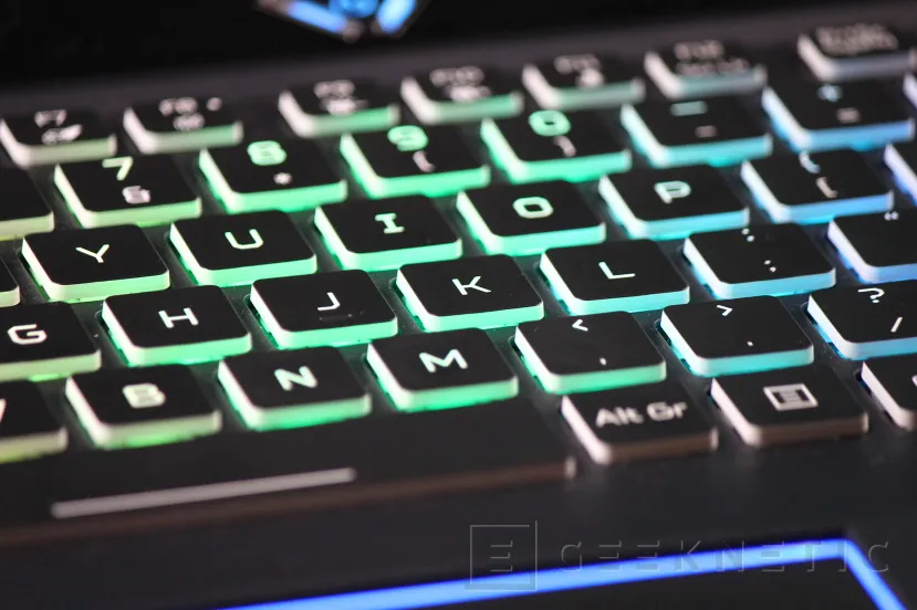 Geeknetic Acer Predator Helios 500 Review con Core i9-11980HK y RTX 3080 54